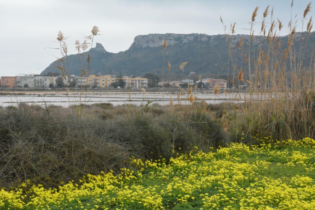 Giardini E Mare Bed & Breakfast Quartu Sant'Elena Exterior photo